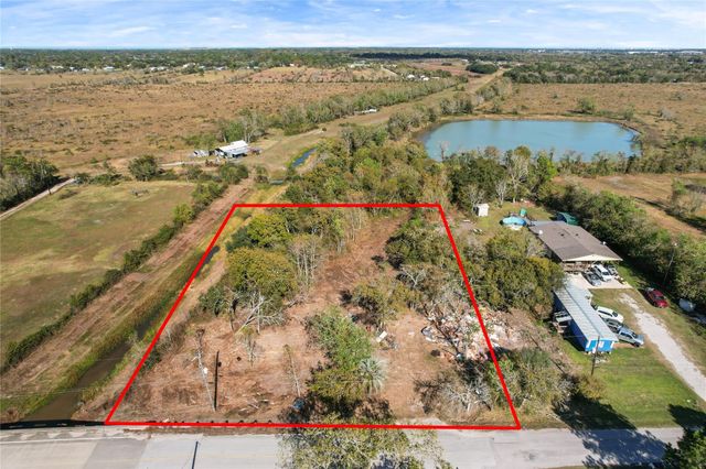 8903 Baker Street, Santa Fe, TX 77510