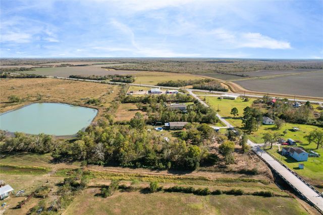 8903 Baker Street, Santa Fe, TX 77510