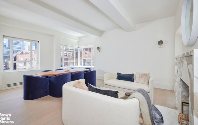 20 E 35TH Street 15DE, New York City, NY 10016