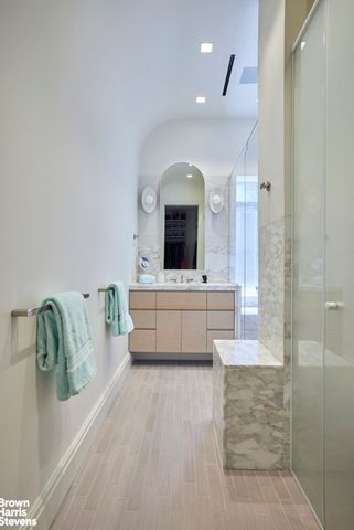 20 E 35TH Street 15DE, New York City, NY 10016