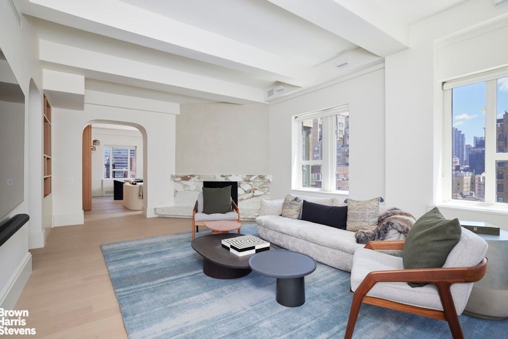 20 E 35TH Street 15DE, New York City, NY 10016