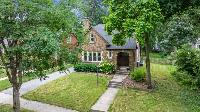 1739 Cedar Road, Homewood, IL 60430