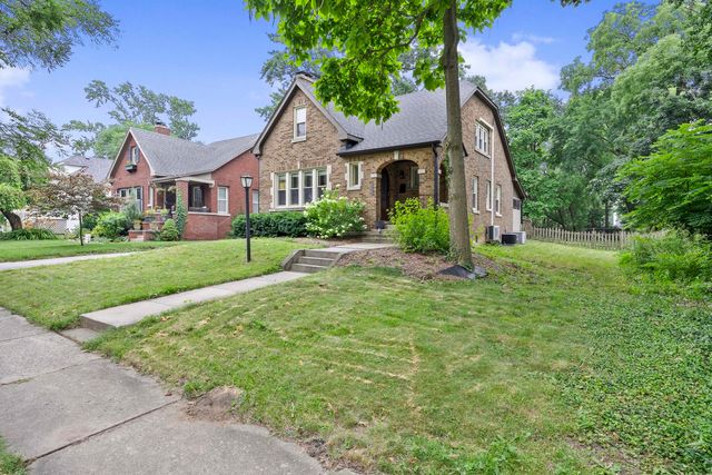 1739 Cedar Road, Homewood, IL 60430