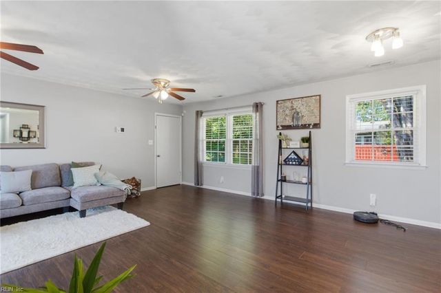 3941 Sextant ST, Chesapeake, VA 23321