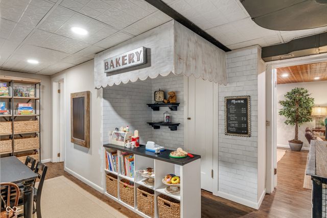 134 W 44th Street, Indianapolis, IN 46208