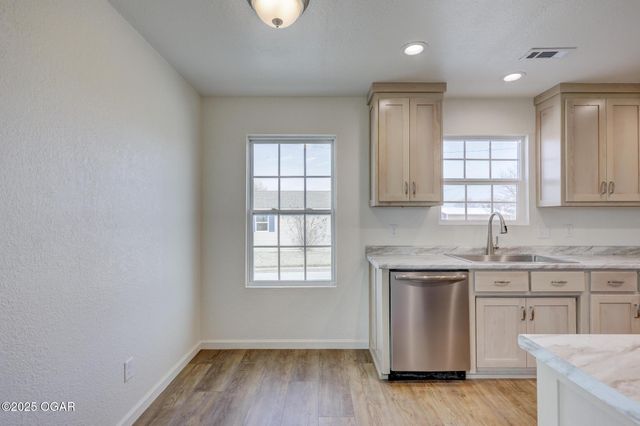 1901 Illinois Avenue, Joplin, MO 64804