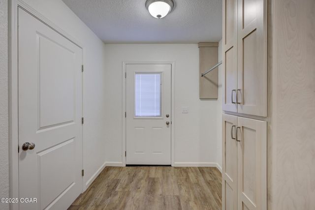 1901 Illinois Avenue, Joplin, MO 64804