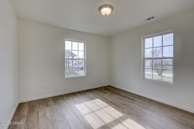 1901 Illinois Avenue, Joplin, MO 64804