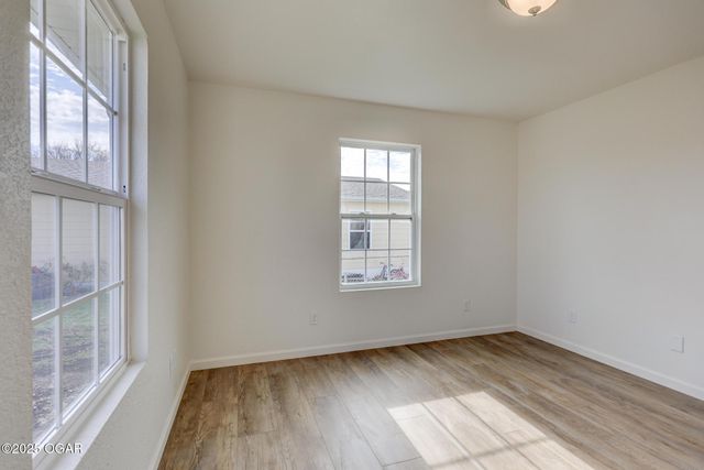 1901 Illinois Avenue, Joplin, MO 64804