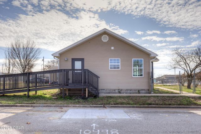 1901 Illinois Avenue, Joplin, MO 64804