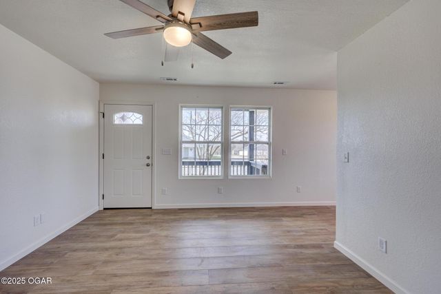 1901 Illinois Avenue, Joplin, MO 64804