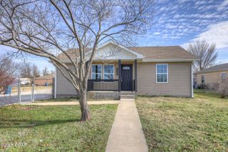 1901 Illinois Avenue, Joplin, MO 64804