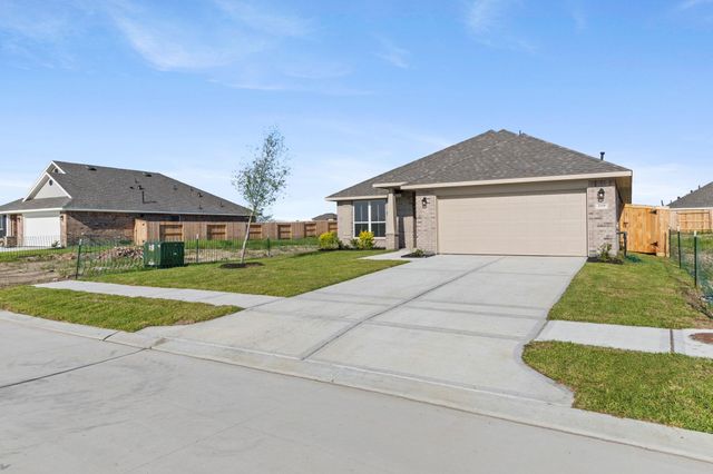2119 Emerald Lake Trail, Dayton, TX 77535