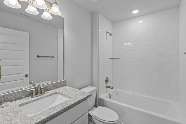 2119 Emerald Lake Trail, Dayton, TX 77535