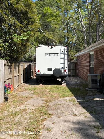 9117 Barnacle Boulevard, Ocean Springs, MS 39564