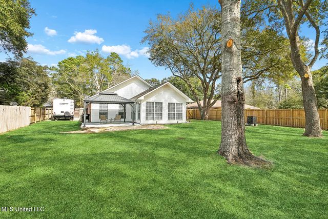 9117 Barnacle Boulevard, Ocean Springs, MS 39564