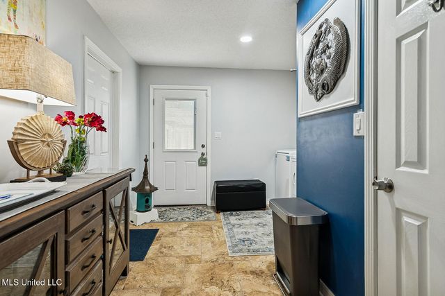 9117 Barnacle Boulevard, Ocean Springs, MS 39564