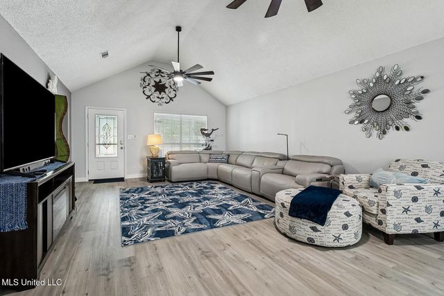 9117 Barnacle Boulevard, Ocean Springs, MS 39564