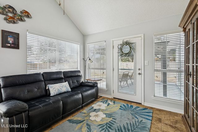 9117 Barnacle Boulevard, Ocean Springs, MS 39564