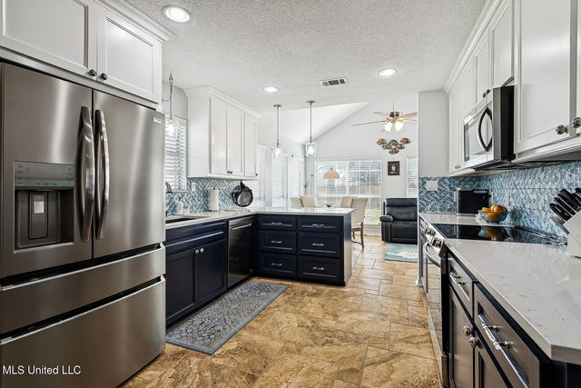 9117 Barnacle Boulevard, Ocean Springs, MS 39564