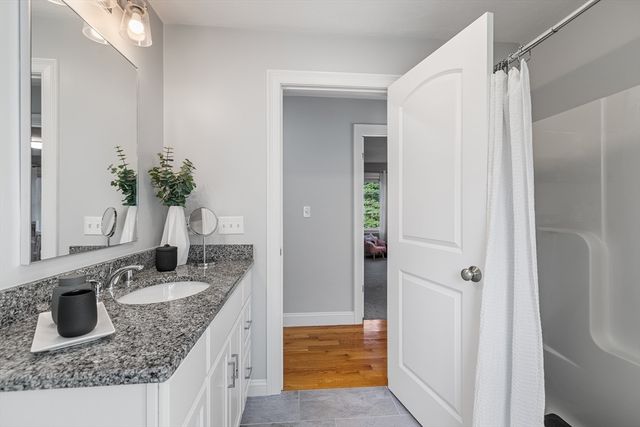 19 Green St, Berkley, MA 02779