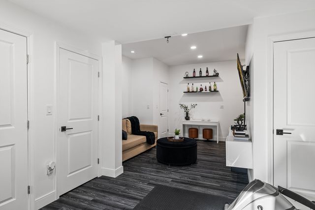19 Green St, Berkley, MA 02779