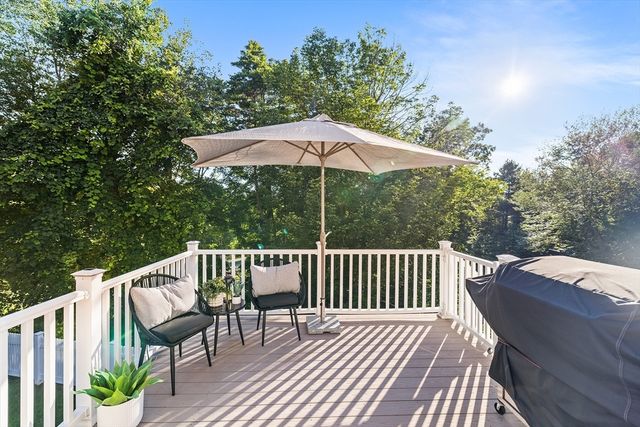 19 Green St, Berkley, MA 02779