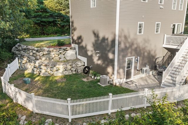 19 Green St, Berkley, MA 02779