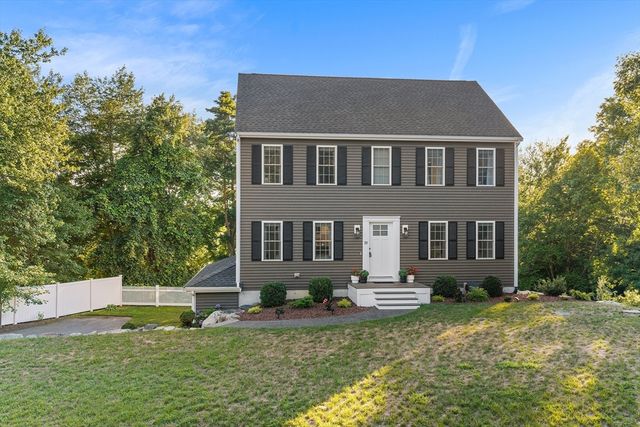 19 Green St, Berkley, MA 02779