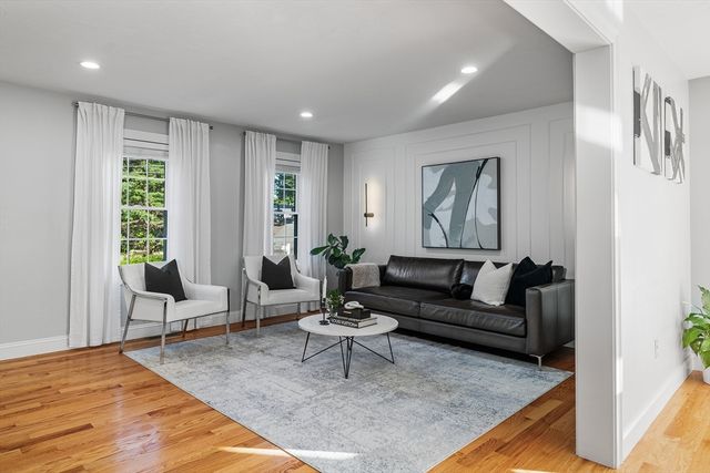 19 Green St, Berkley, MA 02779