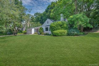 19 Bonnie Way, Larchmont, NY 10538
