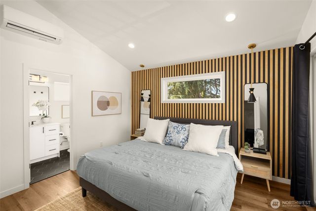 1405 N 103rd Street, Seattle, WA 98133