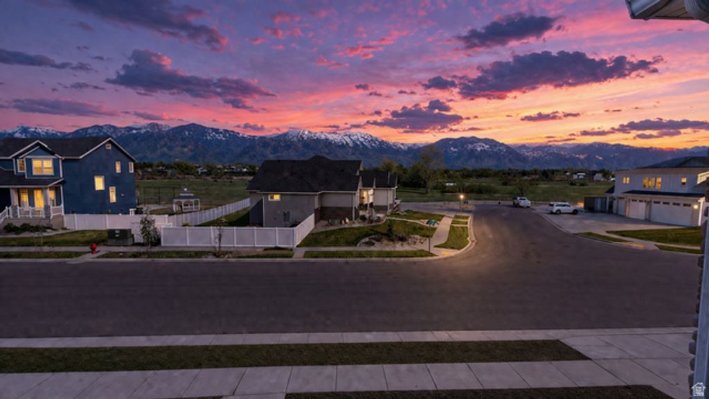 1073 N TITAN DR, Lehi, UT 84043 — photo 4