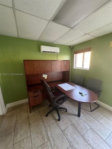 12450 NW 38th Ave A12450, Opa-locka, FL 33054