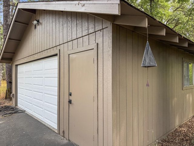 15655 Rough And Ready Hwy, Rough And Ready, CA 95975