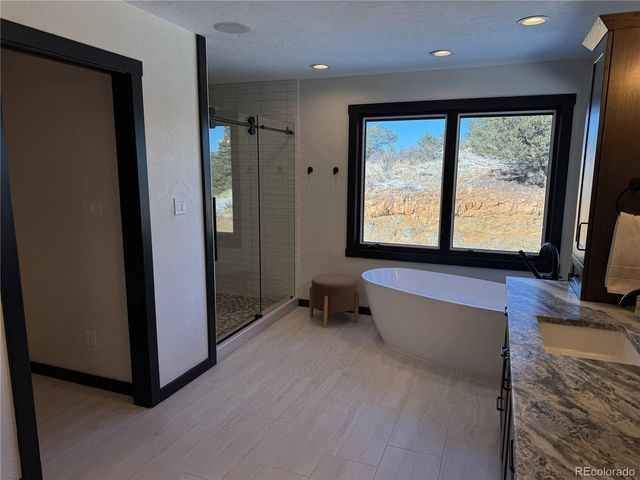 680 Ridge Rd, Westcliffe, CO 81252