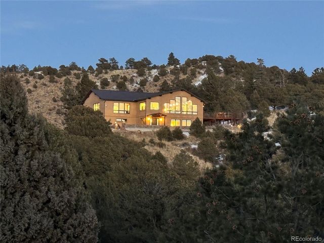 680 Ridge Rd, Westcliffe, CO 81252
