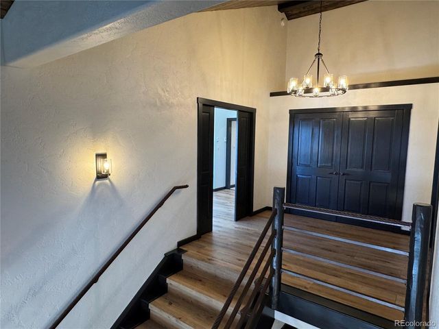 680 Ridge Rd, Westcliffe, CO 81252