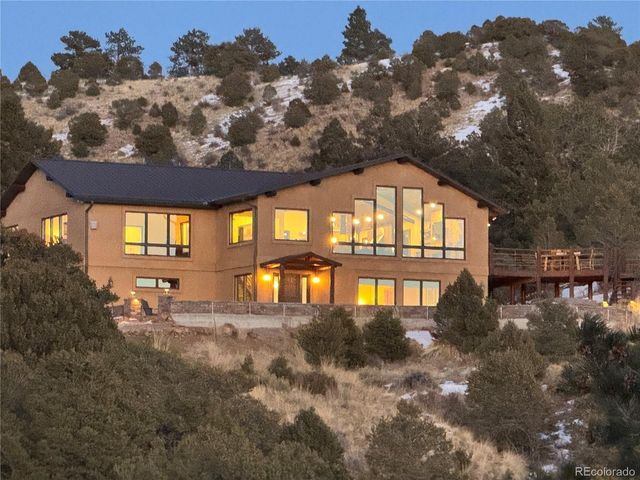 680 Ridge Rd, Westcliffe, CO 81252