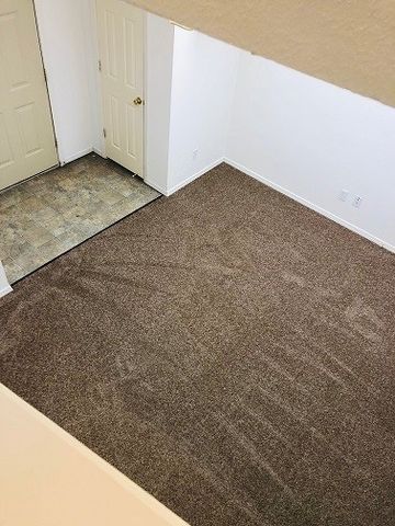 1782 N Gregg Avenue, Fayetteville, AR 72703