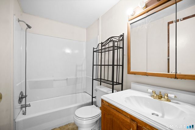 50 Roosevelt Boulevard, Enfield, CT 06082