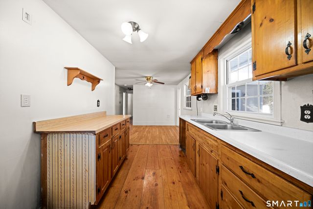 50 Roosevelt Boulevard, Enfield, CT 06082