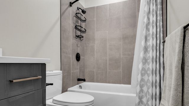 60 Cross St E 318, Somerville, MA 02145