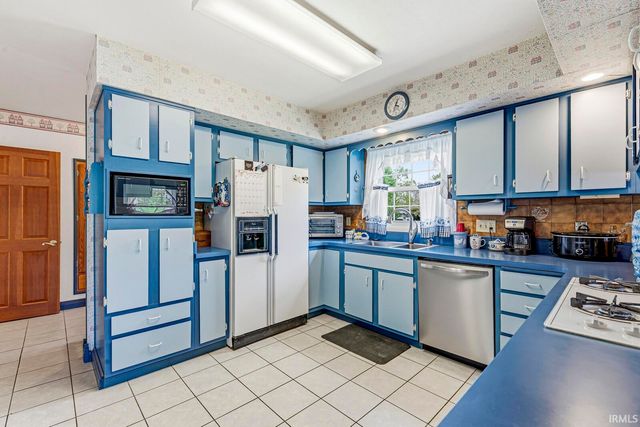 404 Terry Lane, Mishawaka, IN 46544