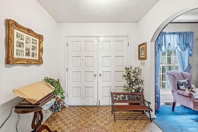 404 Terry Lane, Mishawaka, IN 46544