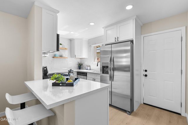 512 E Lingard Street, Lancaster, CA 93535