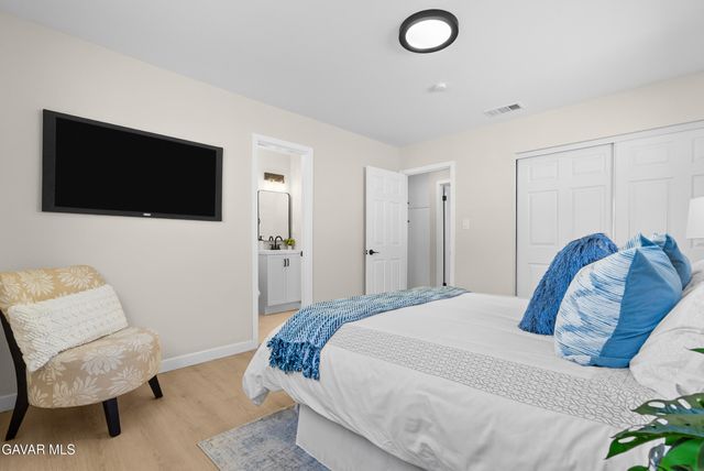 512 E Lingard Street, Lancaster, CA 93535