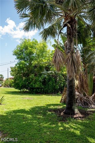 4530 SW 7th PL A+B, Cape Coral, FL 33914