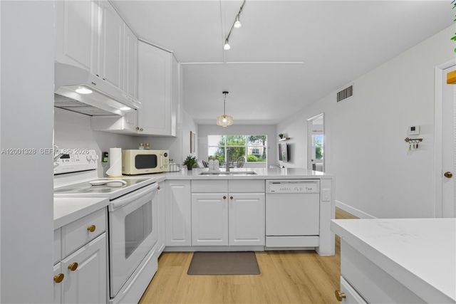 1501 S Ocean Blvd 117, Lauderdale By The Sea, FL 33062