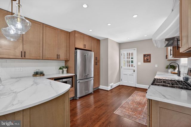 7504 SUMMIT AVE, Chevy Chase, MD 20815
